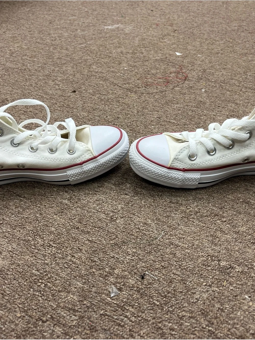 Classic women’s white Converse sneakers - Picture 1 of 4